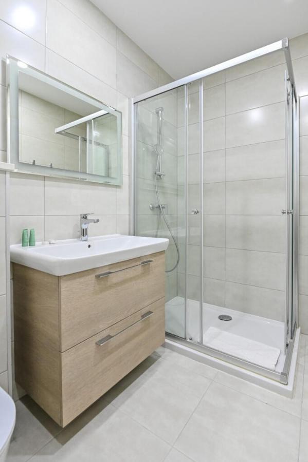 Boutique Hotel Ivy'Z Novalja Bagian luar foto